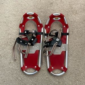 Atlas snow-shoes for kids. 18-19 inches.